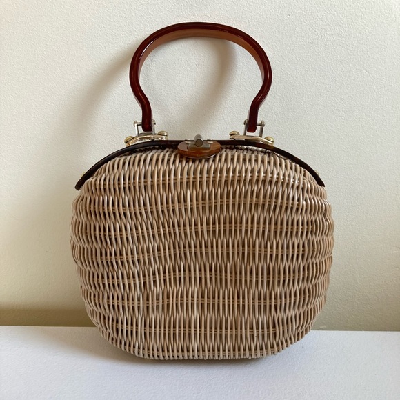 Handbags - Vintage woven handbag
